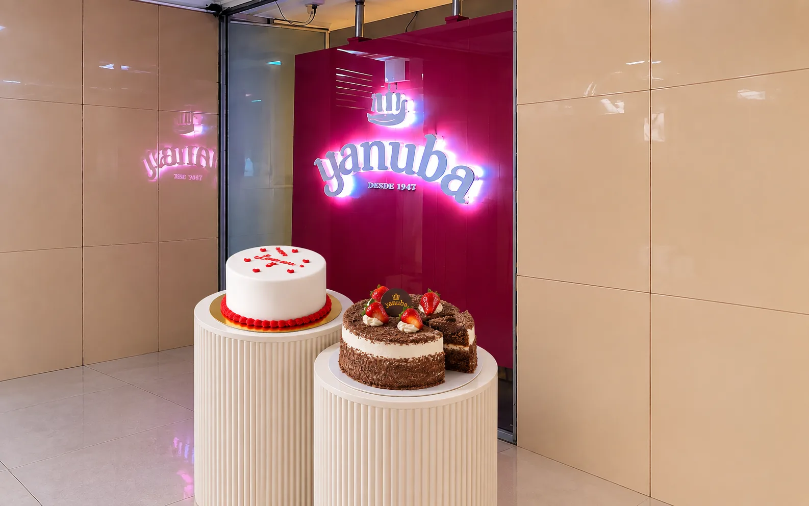 Pastelería en el centro de Bogotá: postres, tortas y tradición Yanuba sobre la Carrera Séptima 2 Pastelería en el centro de Bogotá